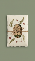 Woodsmoke & ivy wax melts with pressed botanicals
